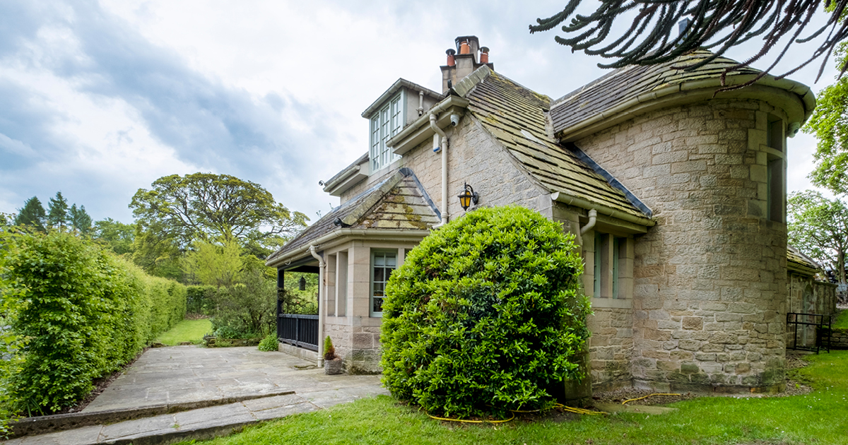 See Inside The Old Lodge for Sale near Rowlands Gill and Shotley Bridge