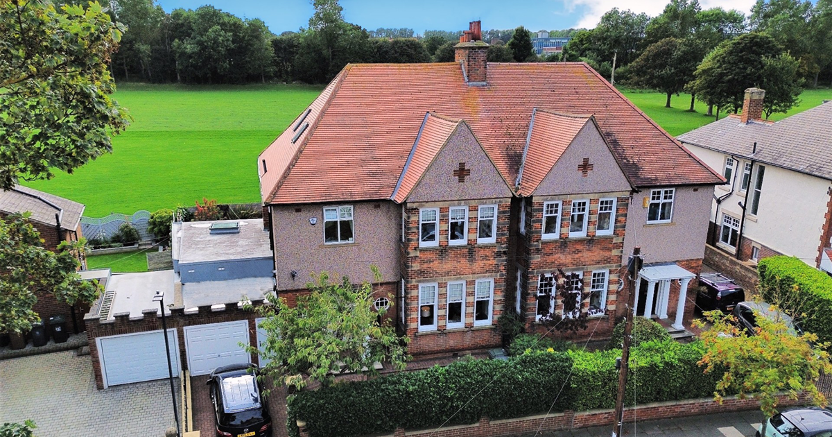 See Inside this Victorian Home For Sale in Whitley Bay Living North